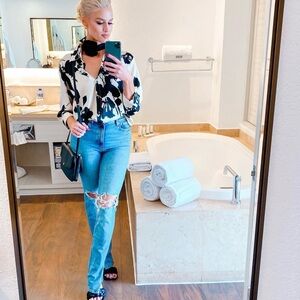 Zara Straight Leg Distressed Jeans - Blue